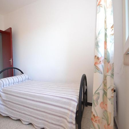Apartment With Pool Amid Vineyards And Near The Beach เมซ ภายนอก รูปภาพ