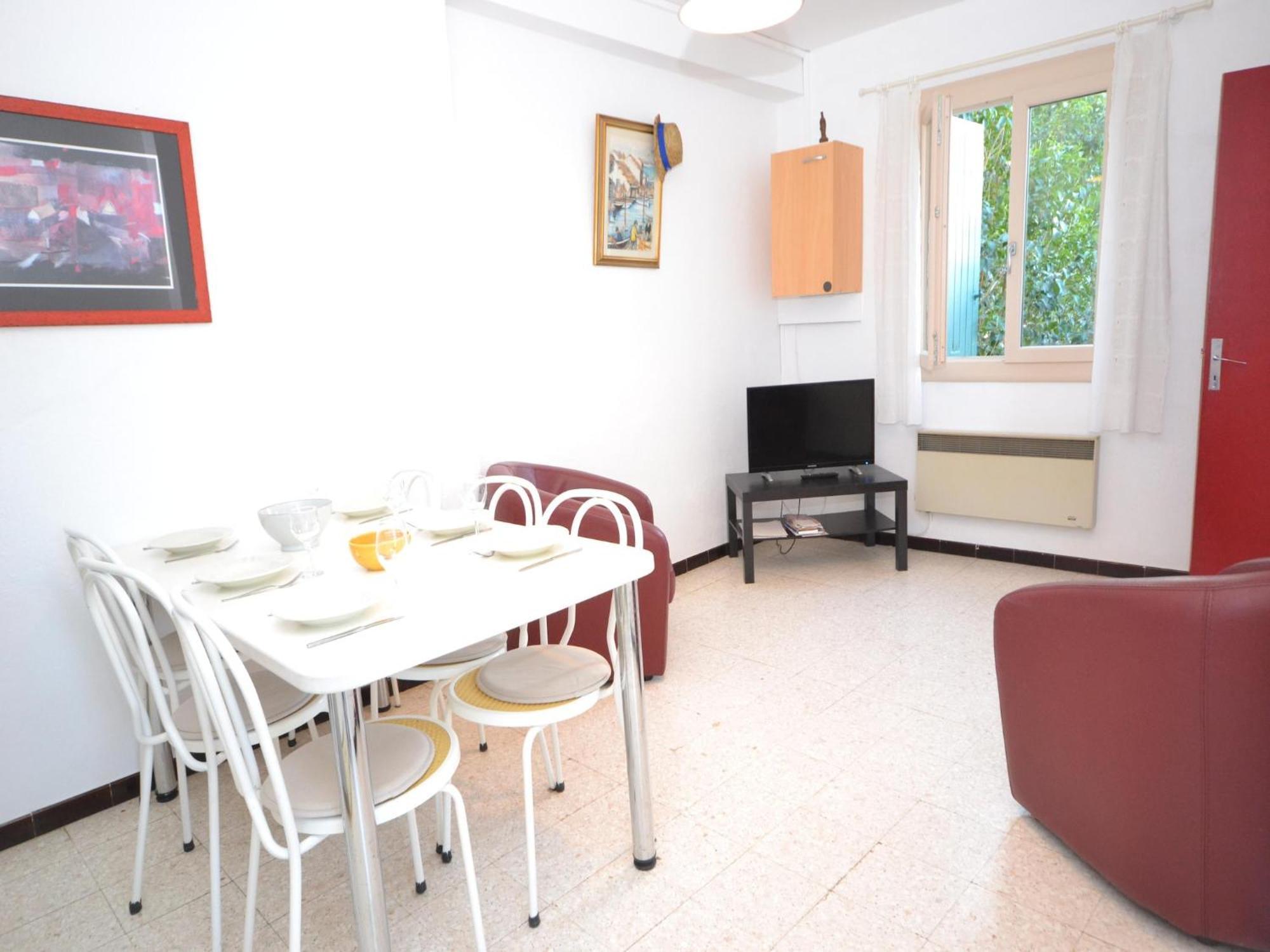 Apartment With Pool Amid Vineyards And Near The Beach เมซ ภายนอก รูปภาพ