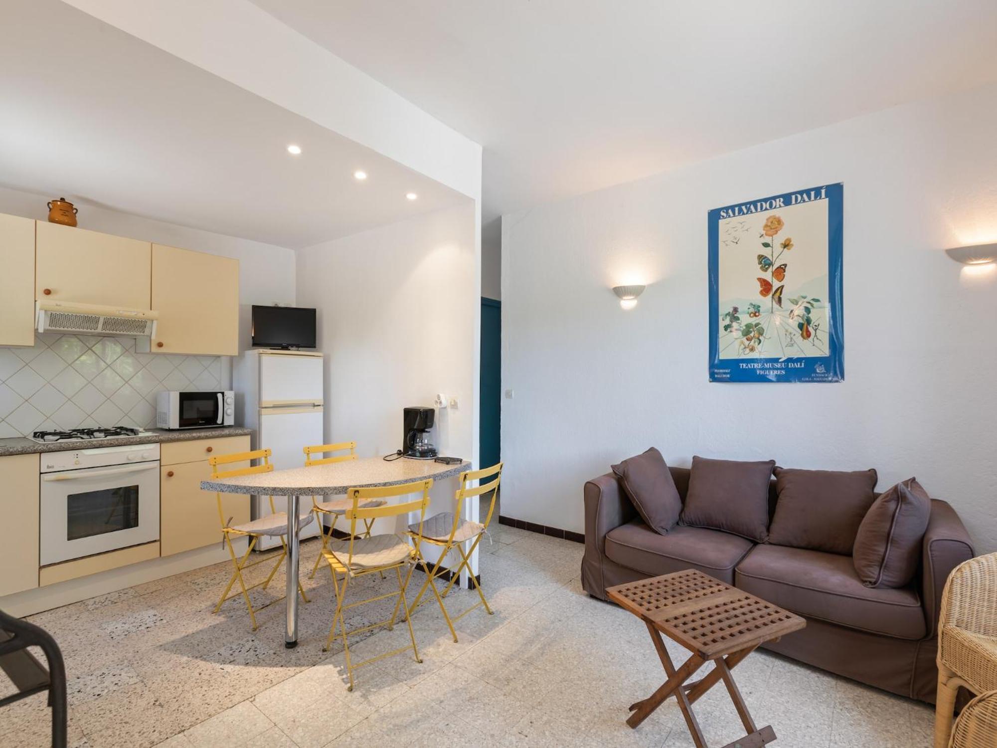 Apartment With Pool Amid Vineyards And Near The Beach เมซ ภายนอก รูปภาพ